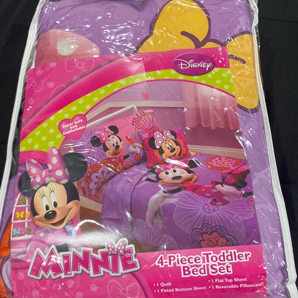 Minnie toddler bed set